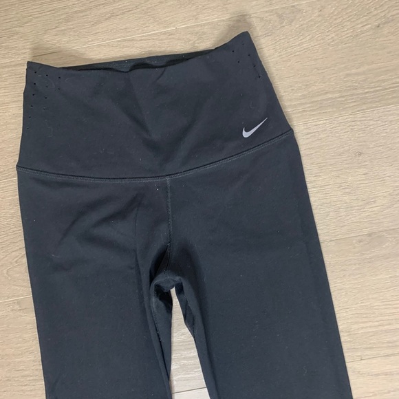 Nike Leggings - Picture 6 of 8